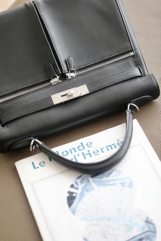 PHA - HMS Bags - 1672