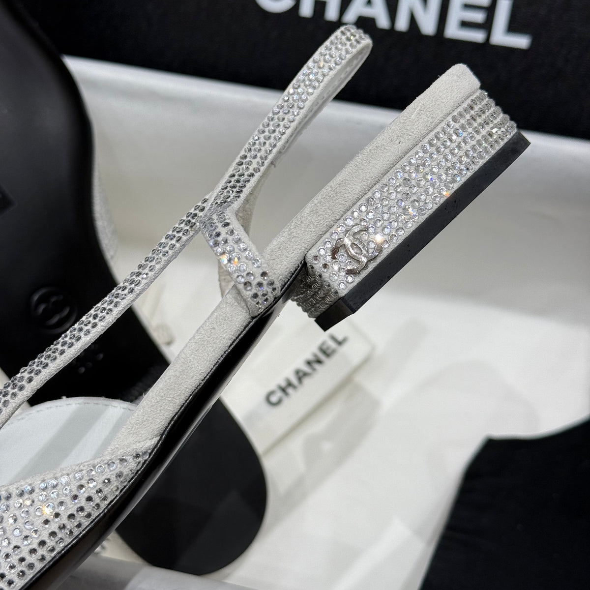 CC SLINGBACK PUMPS