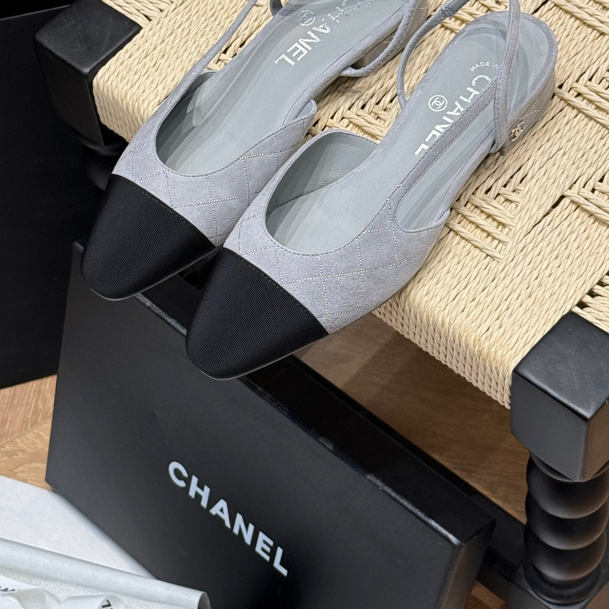 CC SLINGBACK PUMPS