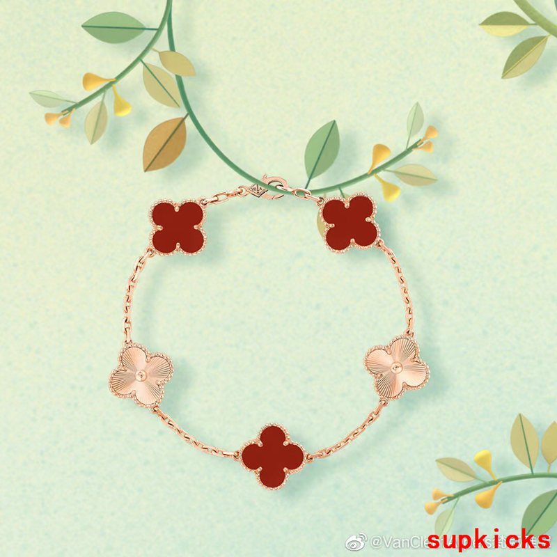 Van Cleef & Arples Jewelry