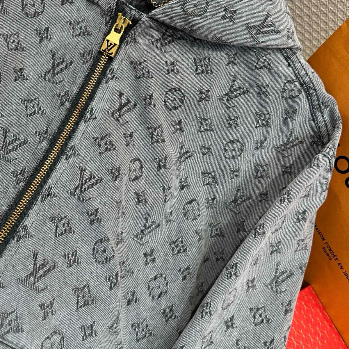 LOU DENIM JACKET