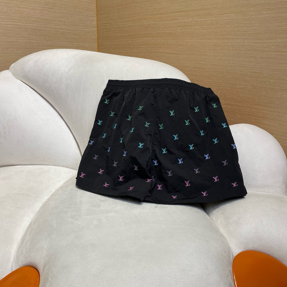 LOU SHORTS