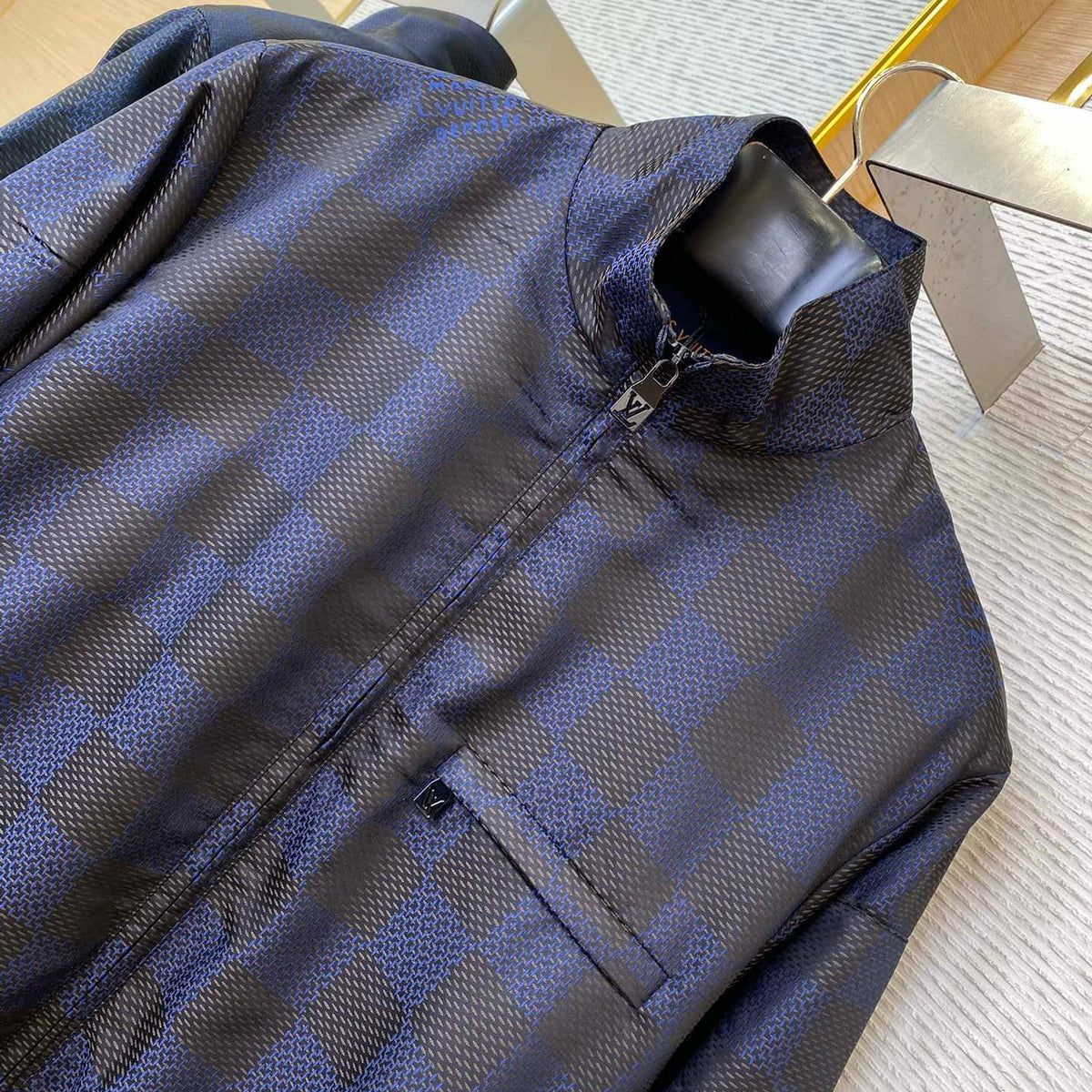 LOU JACKET