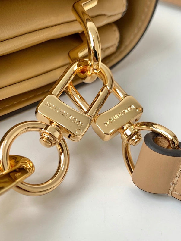 LOV2 Bags - Luxurious Bags  935