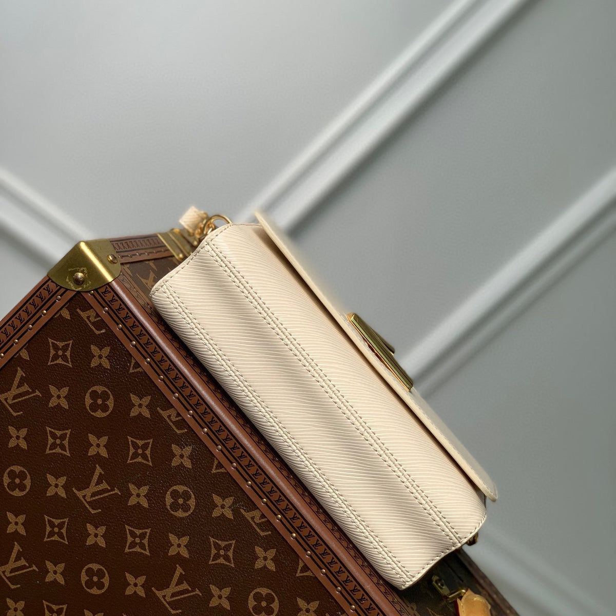 LOU TWIST WEST BAG
