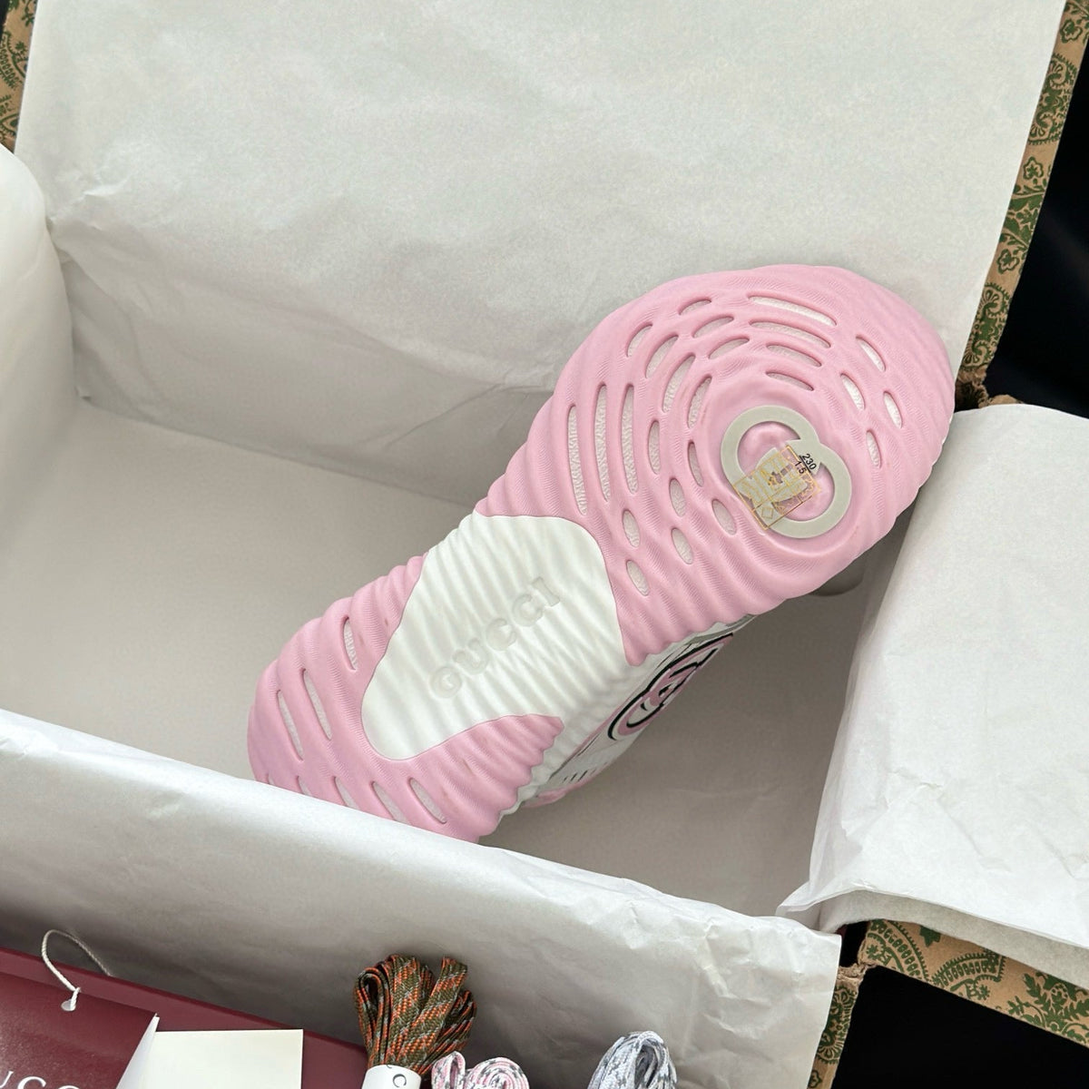 GG RIPPLE TRAINERS