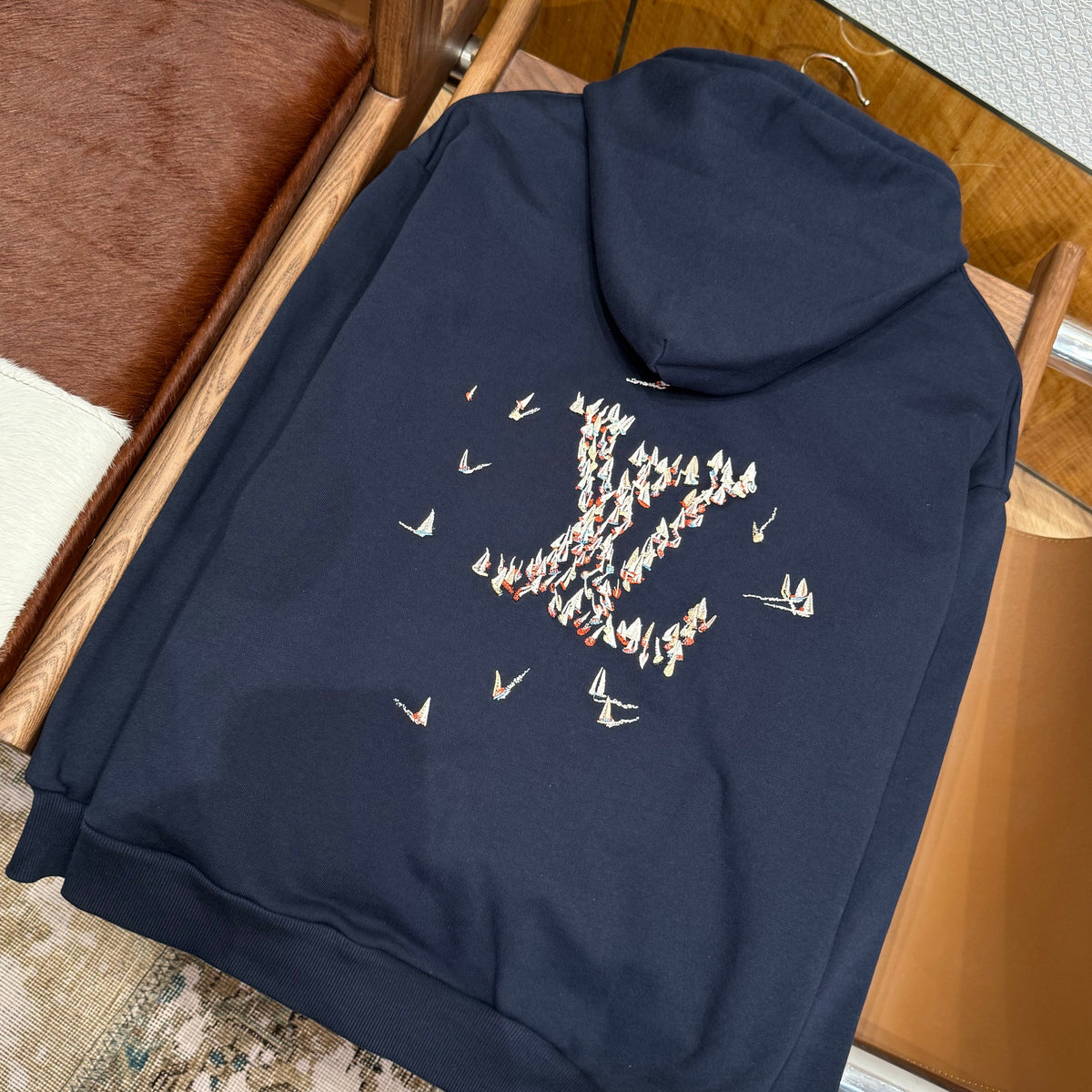 LOU HOODIE