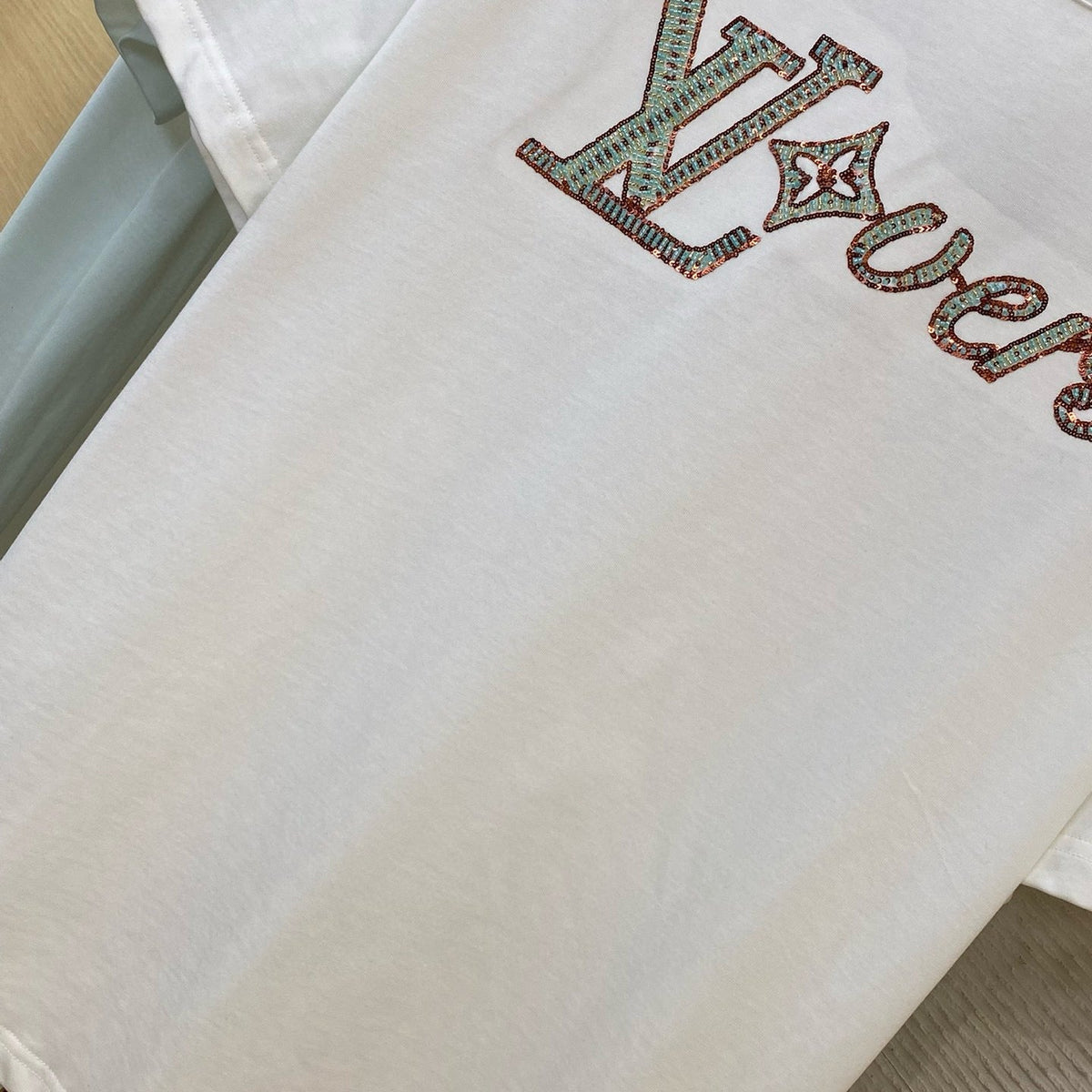 LOU T-SHIRT