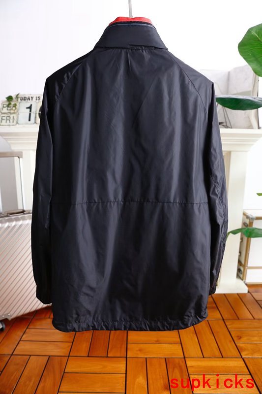 Moncler Luxury Cloth