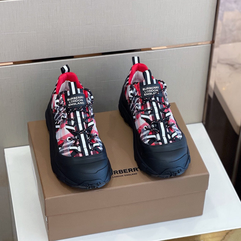 Burberry Luxury Shoes