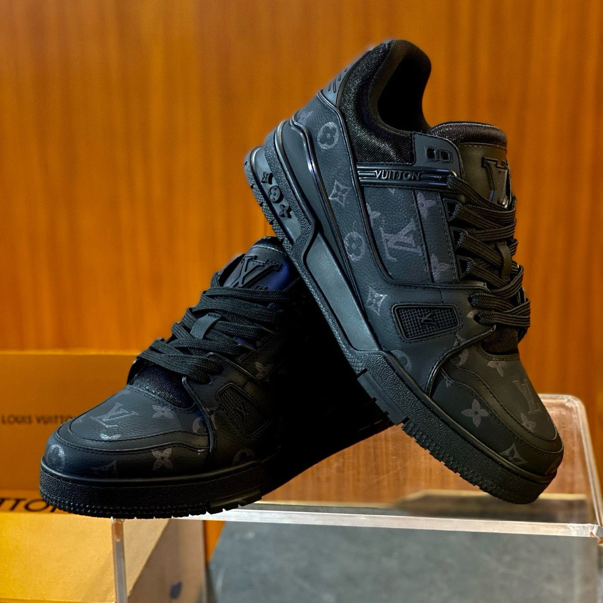 LOU TRAINERS