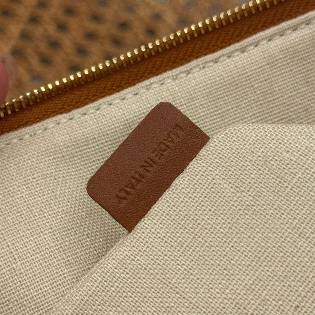 CEL SMALL POUCH WITH STRAP