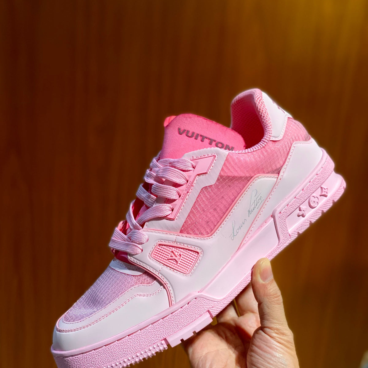 LOU SNEAKERS