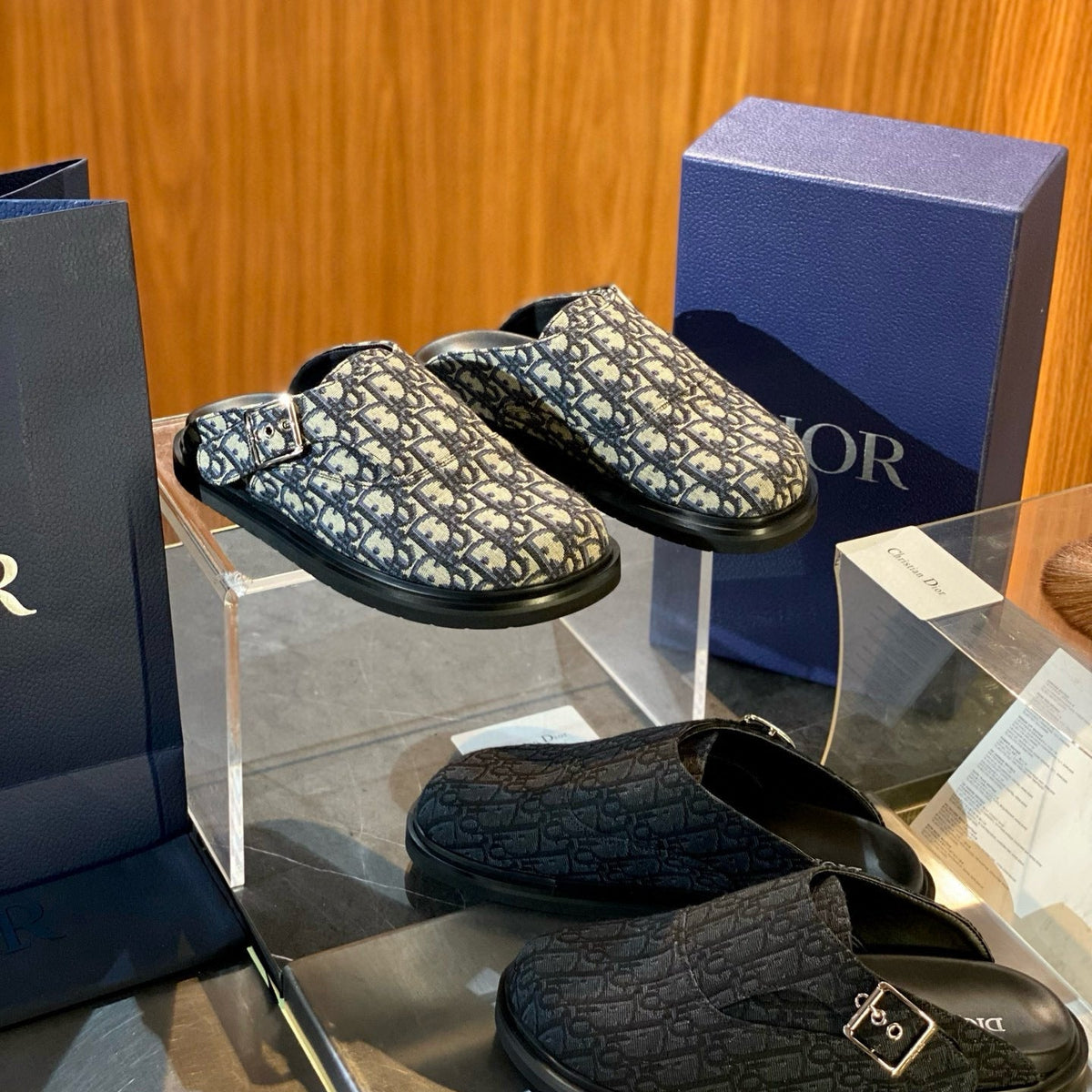 CD AQUA MULES