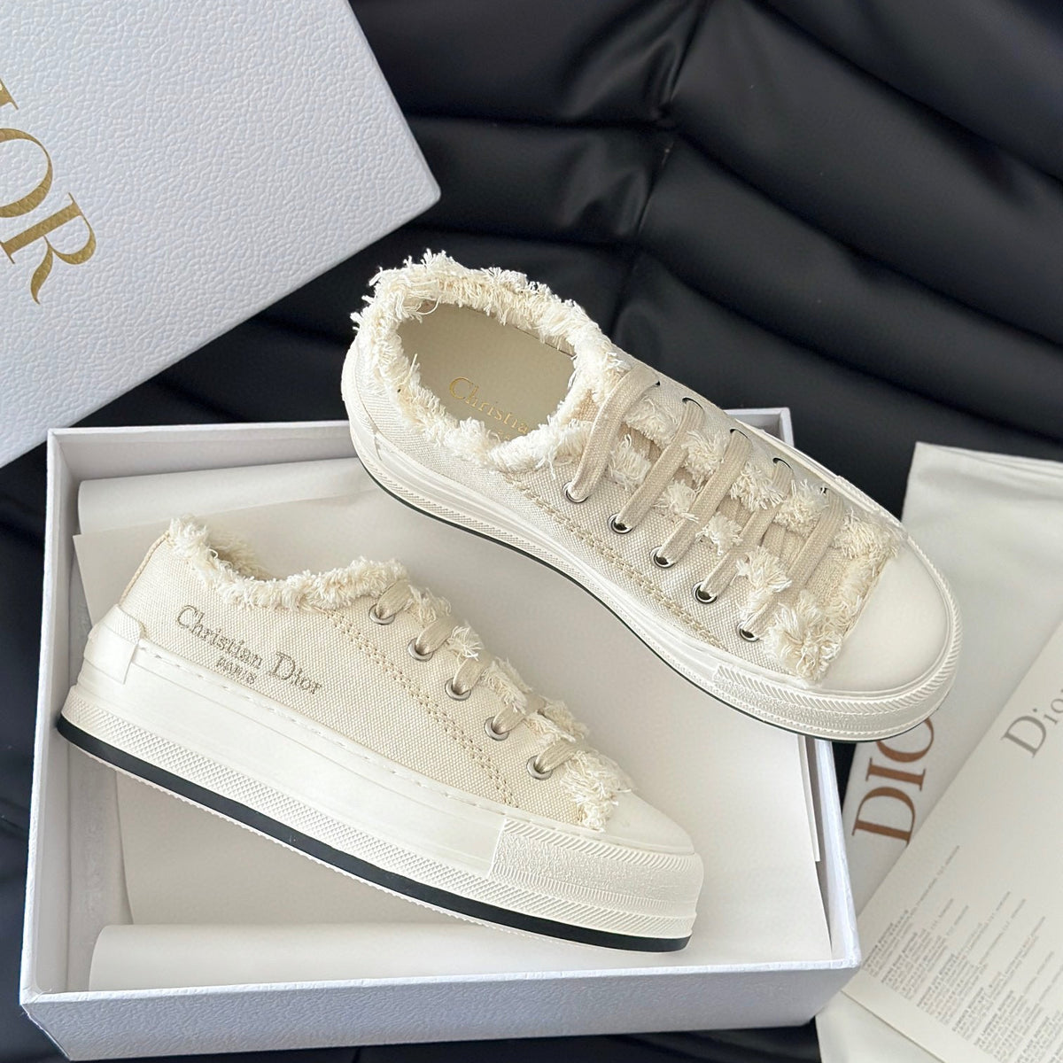 CD WALKIN SNEAKER