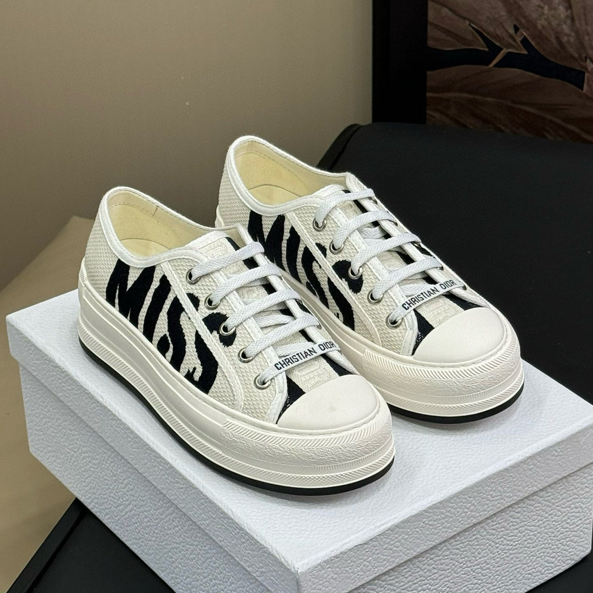 CD PLATFORM SNEAKER
