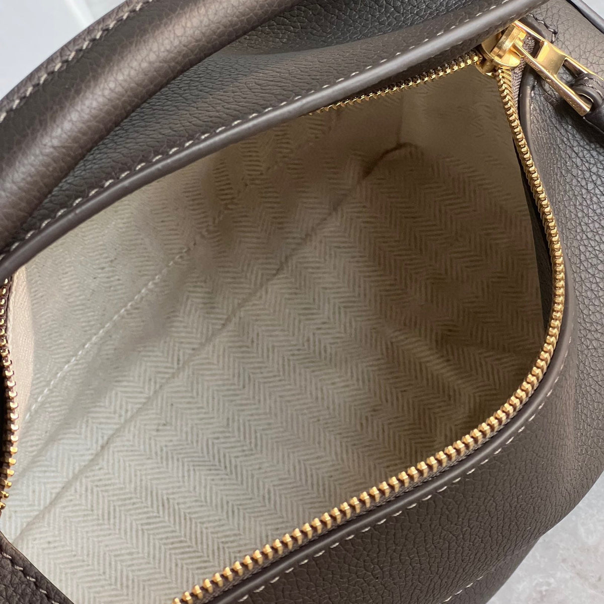 LOEW SMALL PUZZLE EDGE BAG