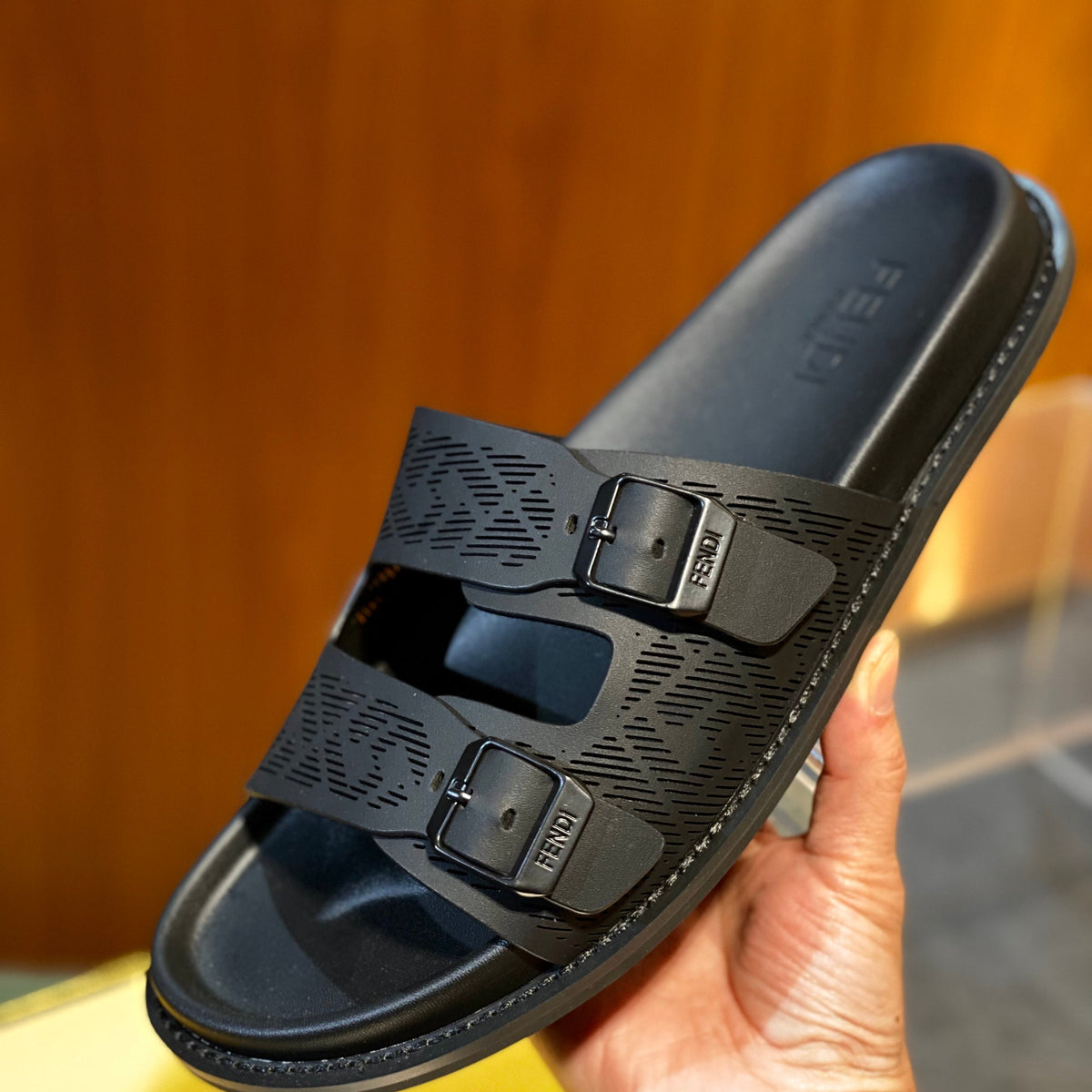 FEN SANDALS