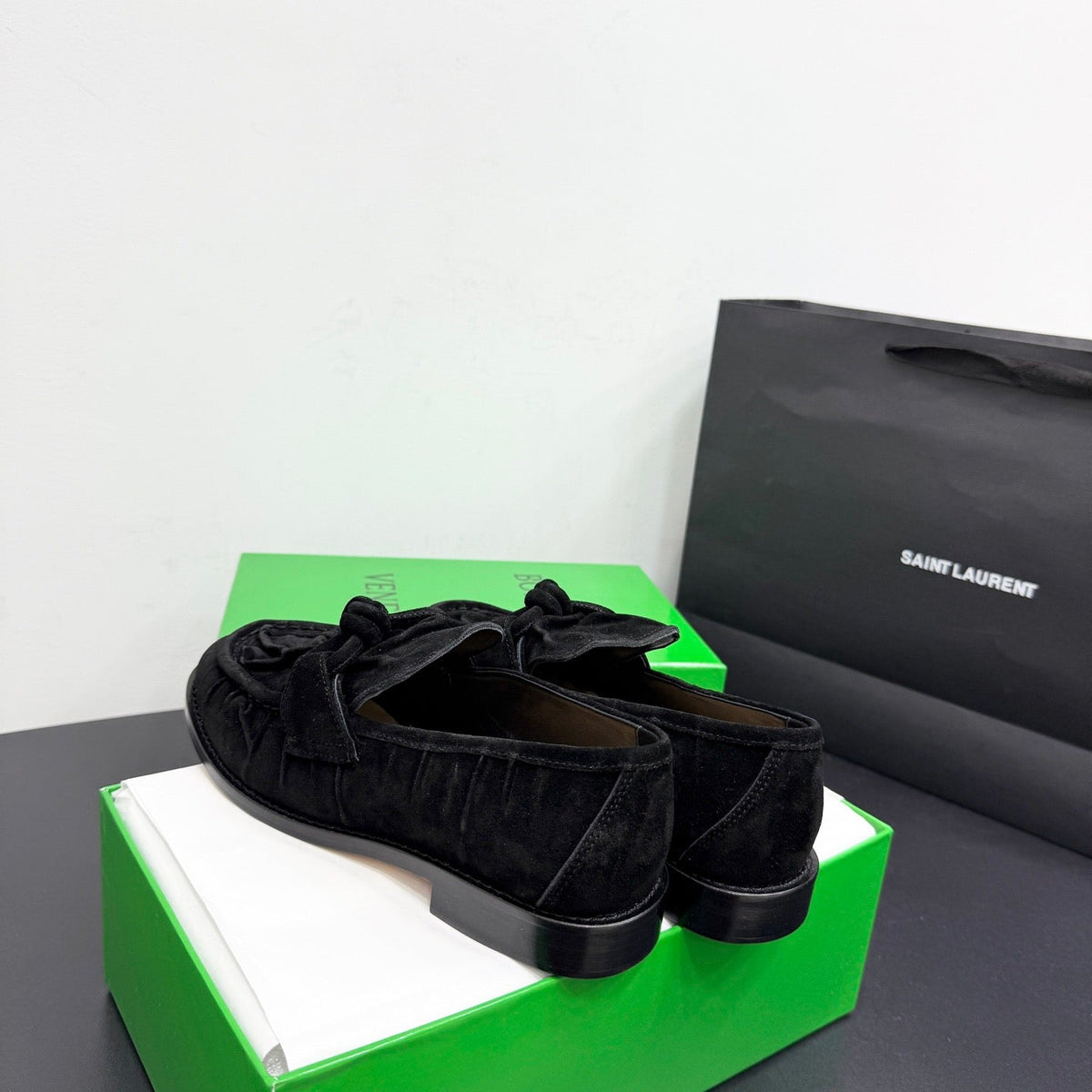 BOTT V LOAFERS