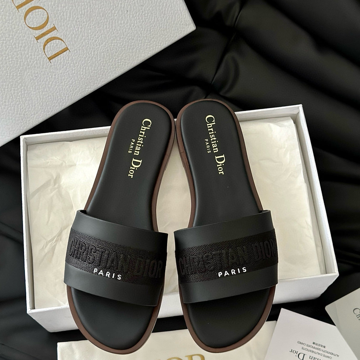 CD SANDALS