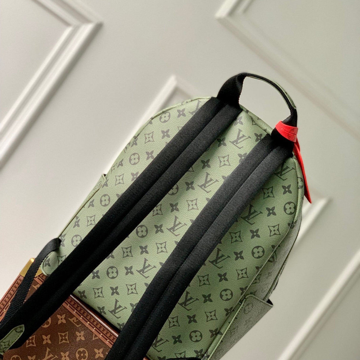 LOU DISCOVERY BACKPACK