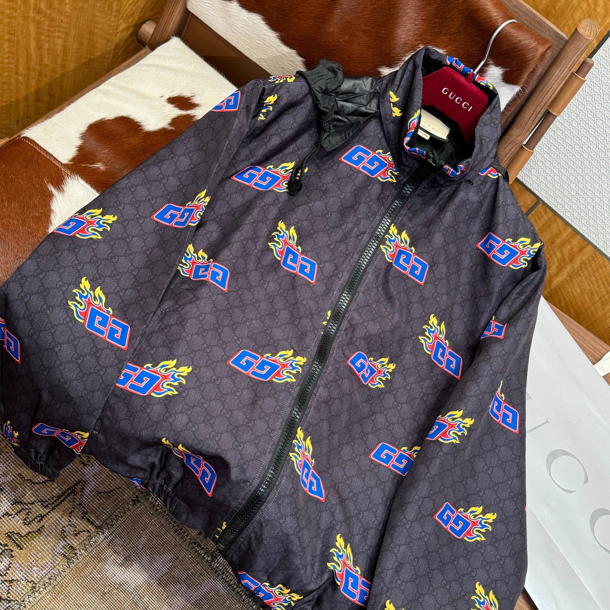 GG BOMBER JACKET