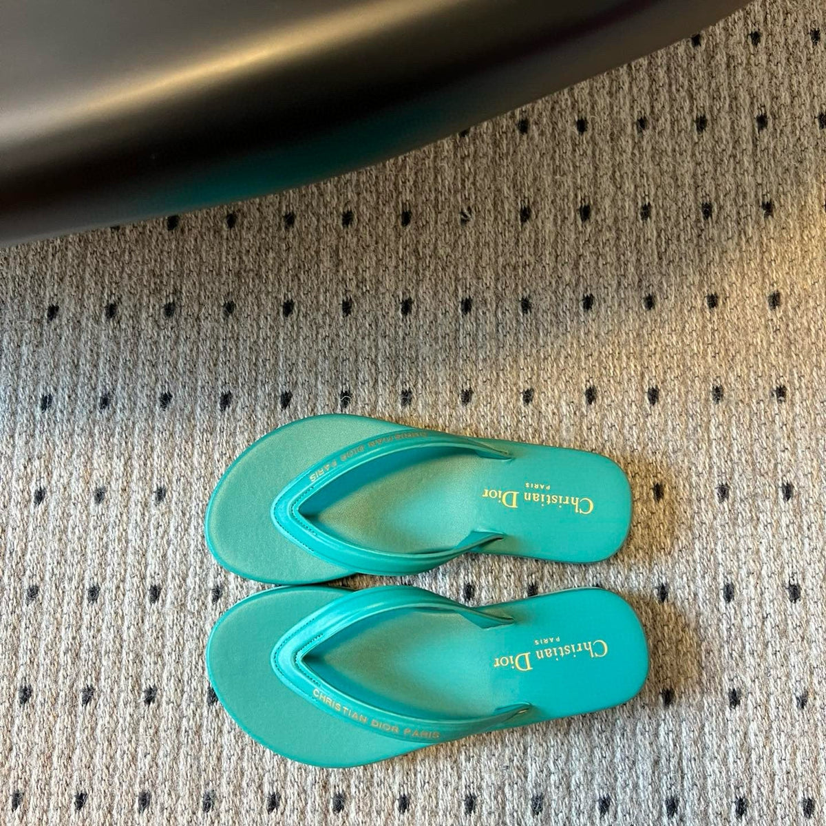 CD THONG SANDAL