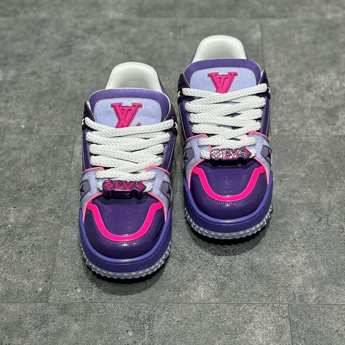 LOU TRAINERS