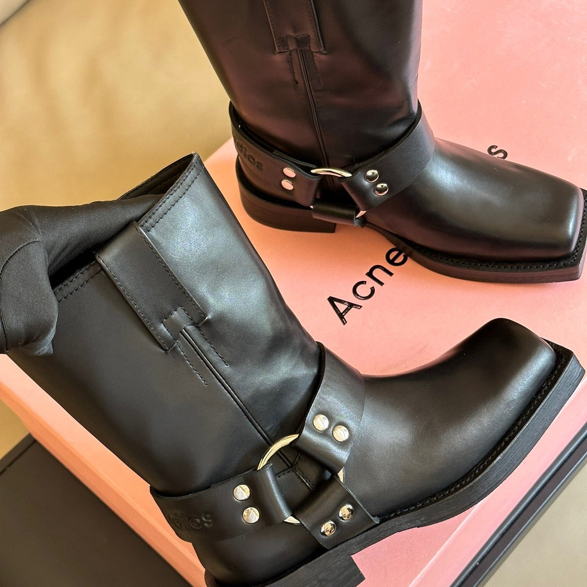 ACNE BOOTS