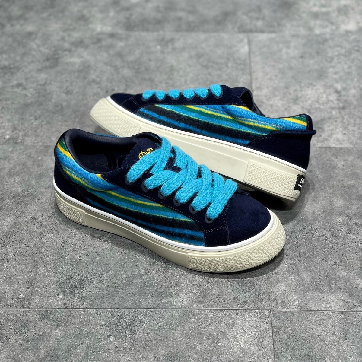 CD B33 SNEAKER