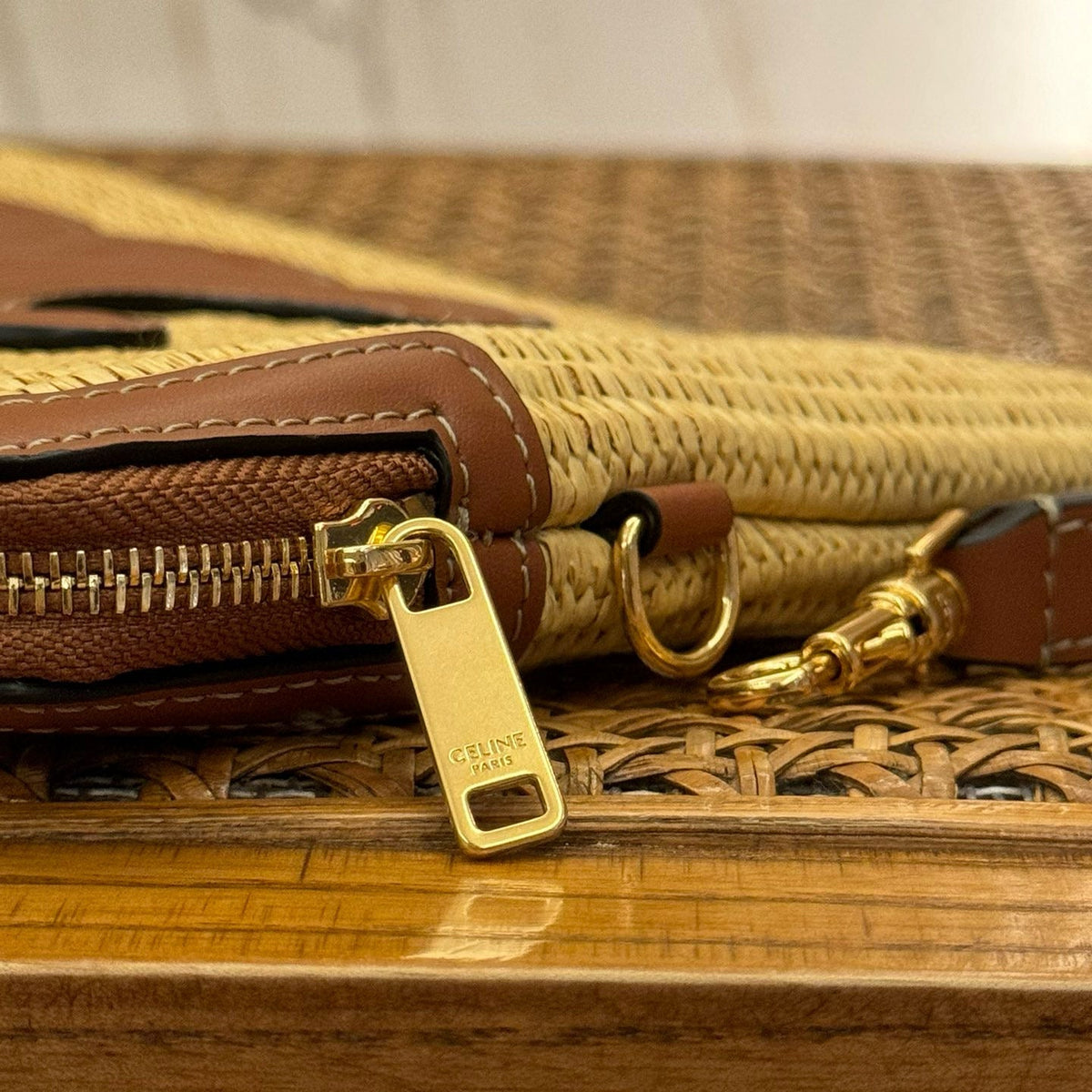 CEL SMALL POUCH WITH STRAP
