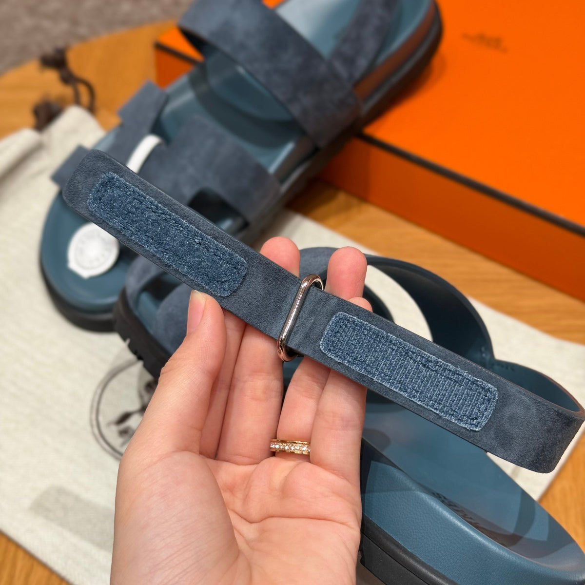 HERM GENIUS SANDALS