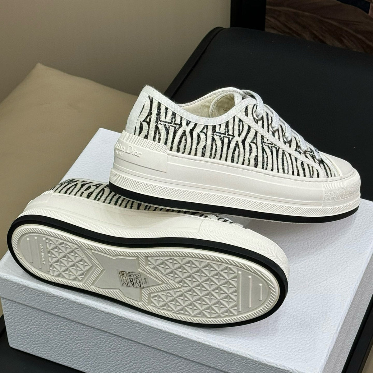 CD PLATFORM SNEAKER