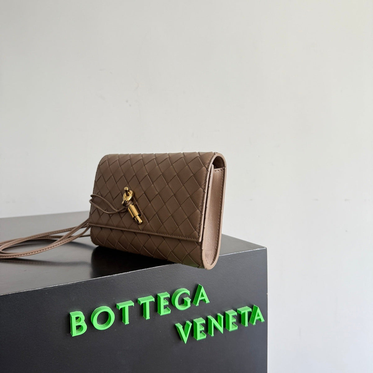 BOTT V ANDIAMO POUCH