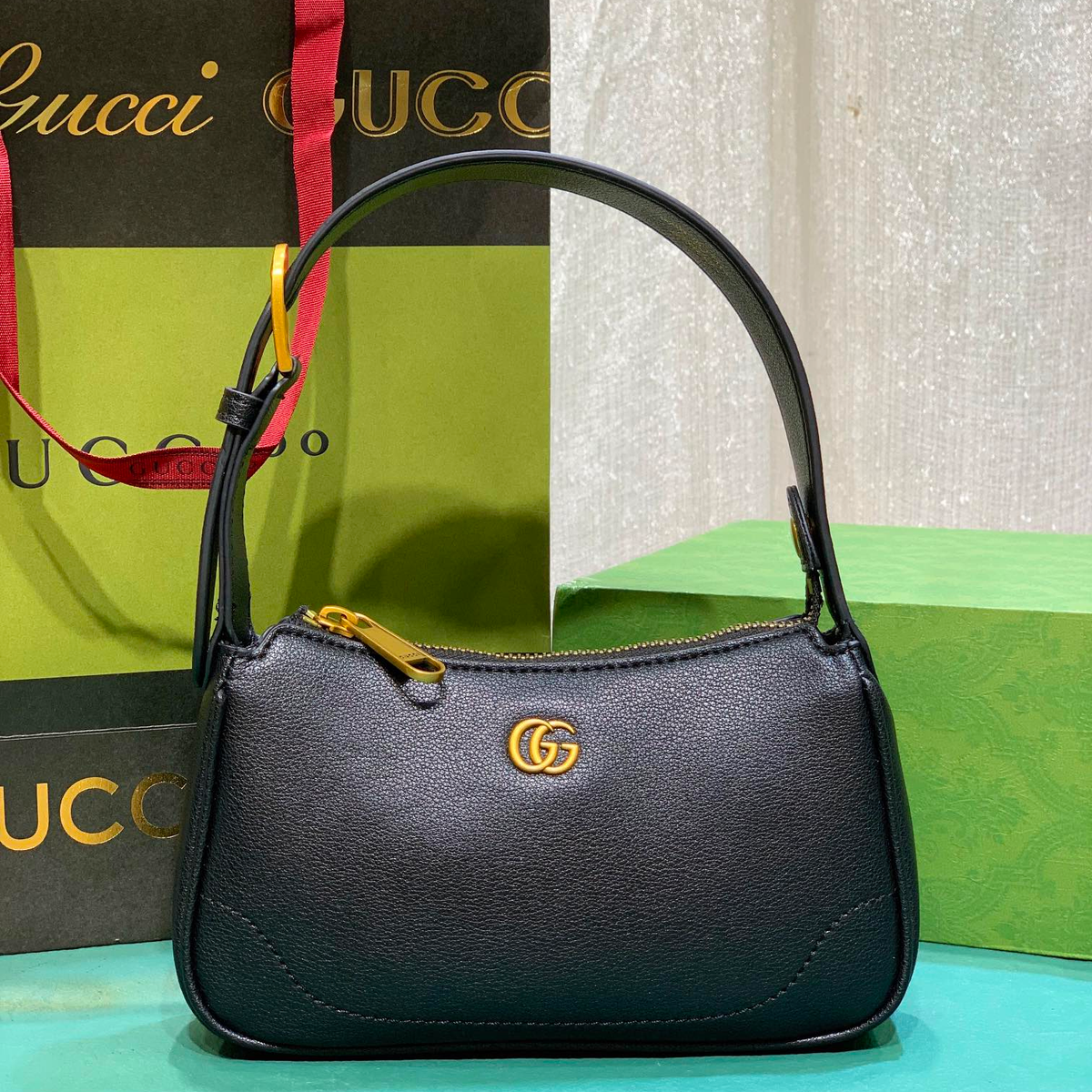 Elite Carryalls