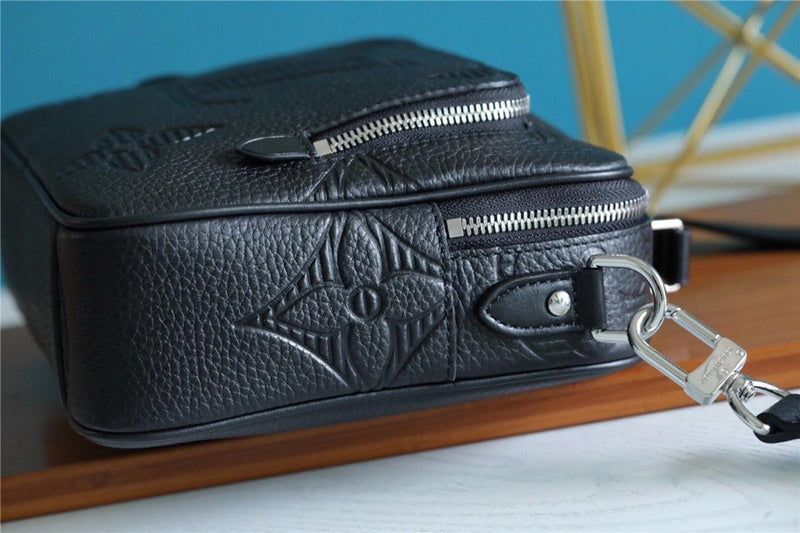 I W Fashion Lu-Vi bags - 10306