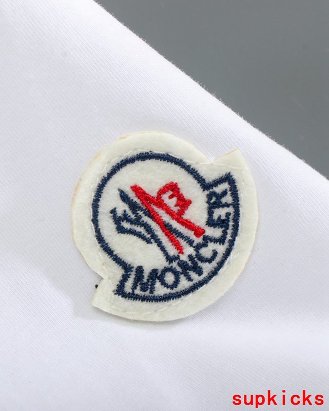 Moncler Luxury Cloth