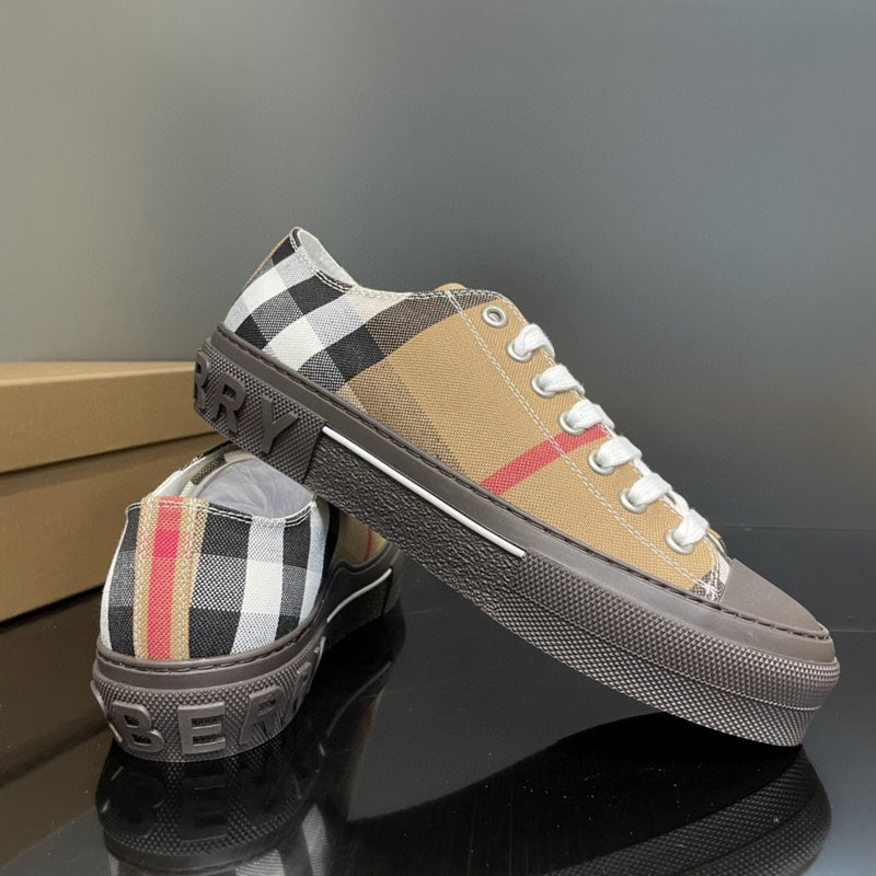 Burberry Luxury Shoes