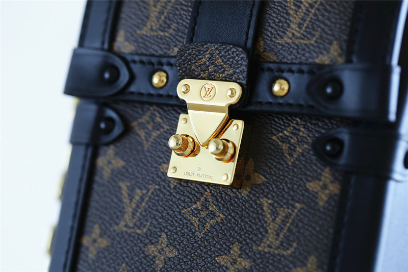 I W Fashion Lu-Vi bags - 9052