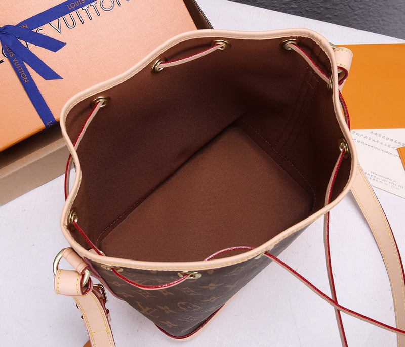 I W Fashion Lu-Vi Bags - 16970
