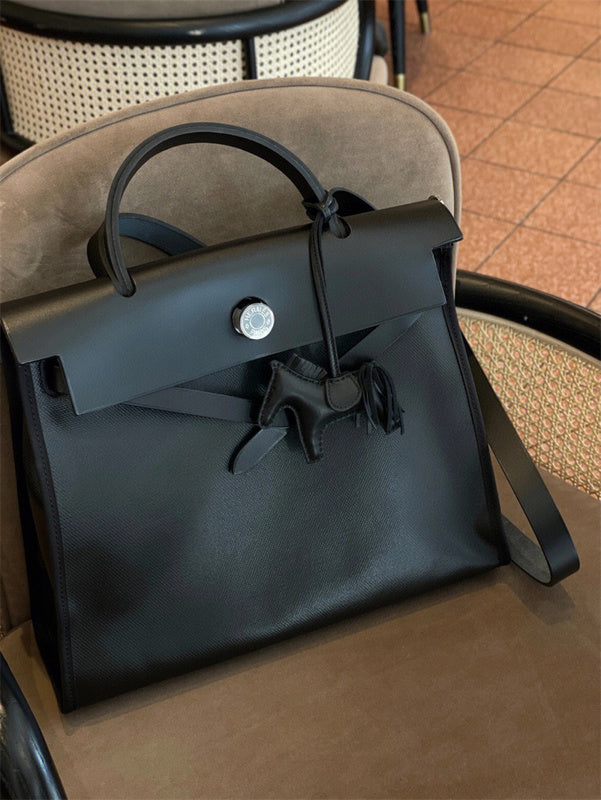 PHA - HMS Bags - 820