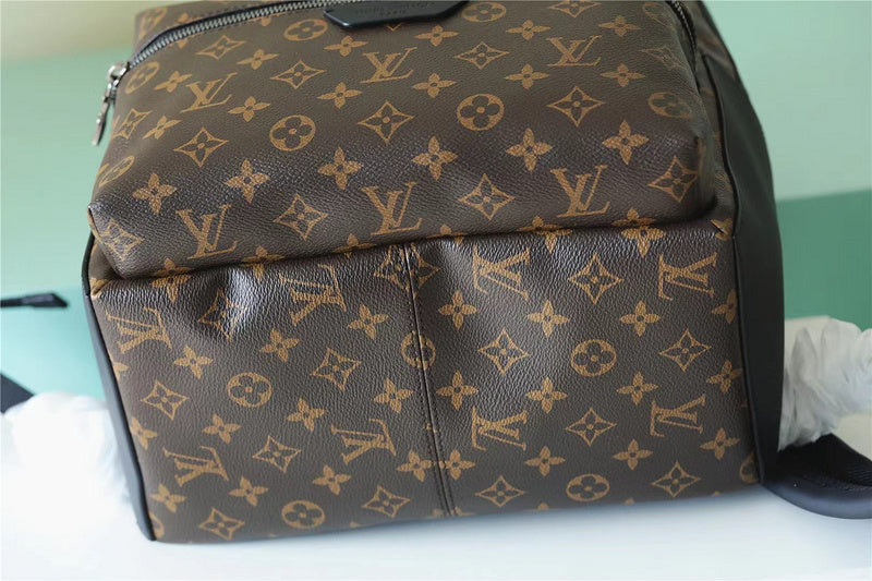 I W Fashion Lu-Vi bags - 9564
