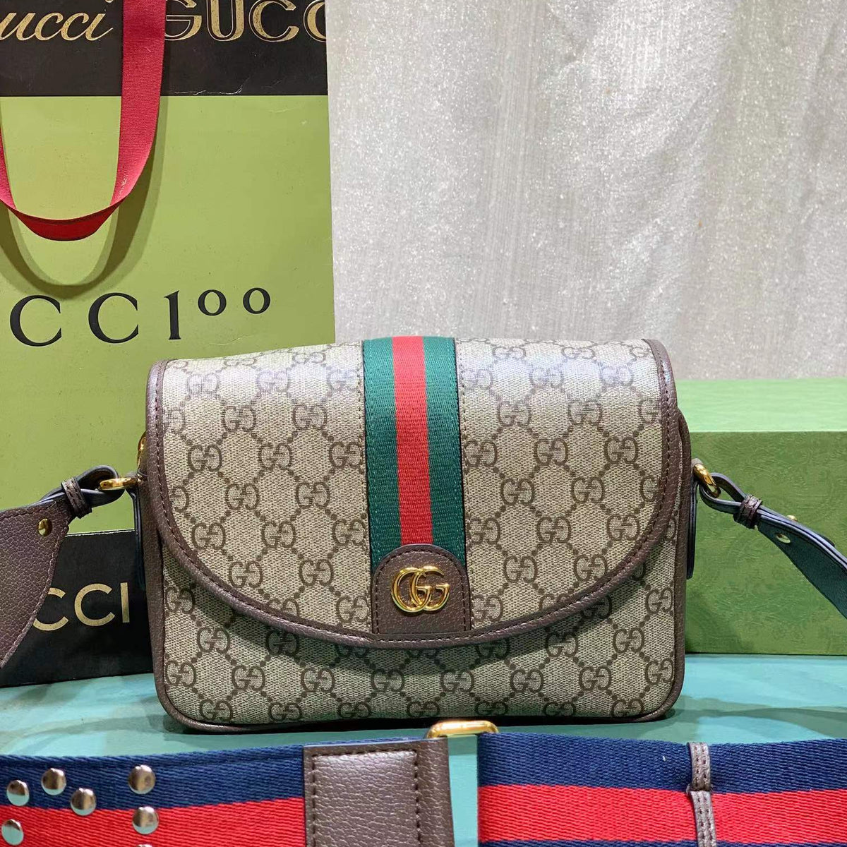 Elite Carryalls