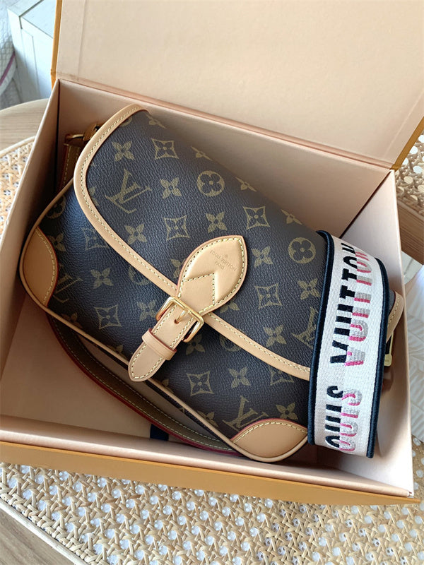 PHA - LOV Bags - 381