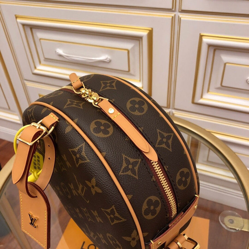 I W Fashion Lu-Vi bags - 17800
