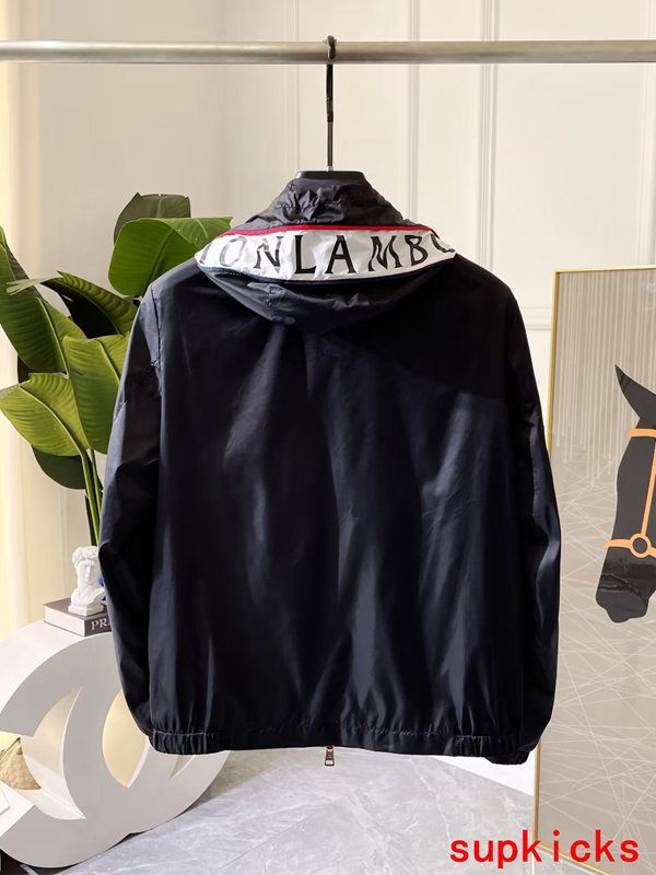 Moncler Luxury Cloth