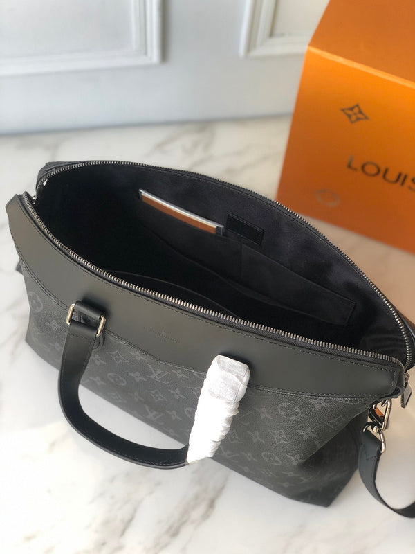 I W Fashion Lu-Vi bags - 17730