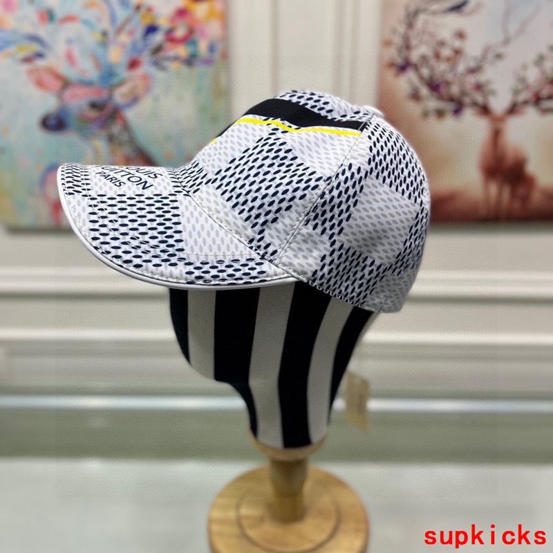 Louis Vuitton Luxury Cap