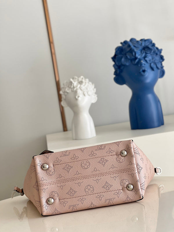I W Fashion Lu-Vi bags - 17209