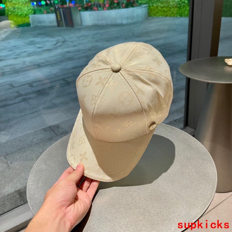 Louis Vuitton Luxury Cap